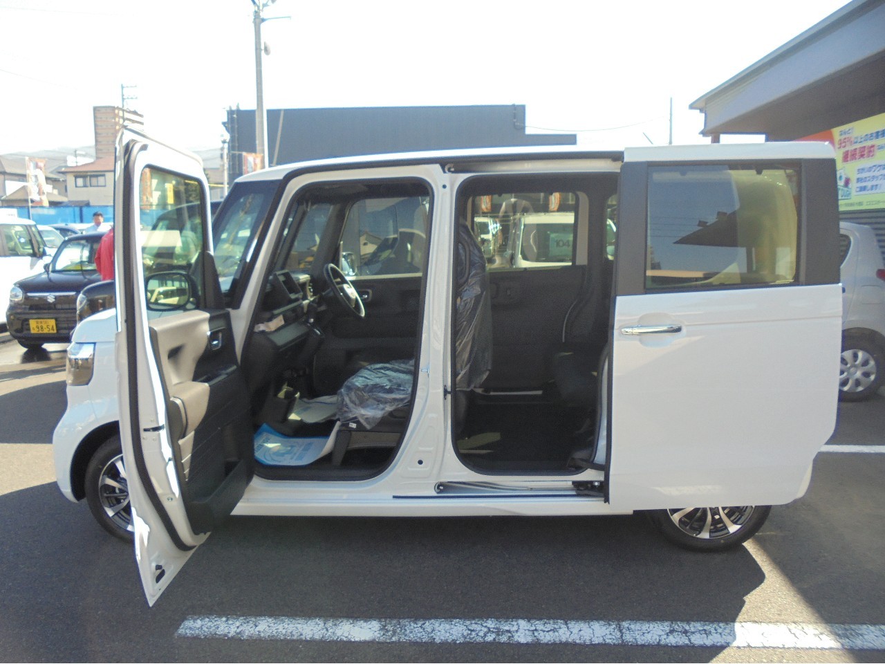 ホンダ N-BOX8枚目