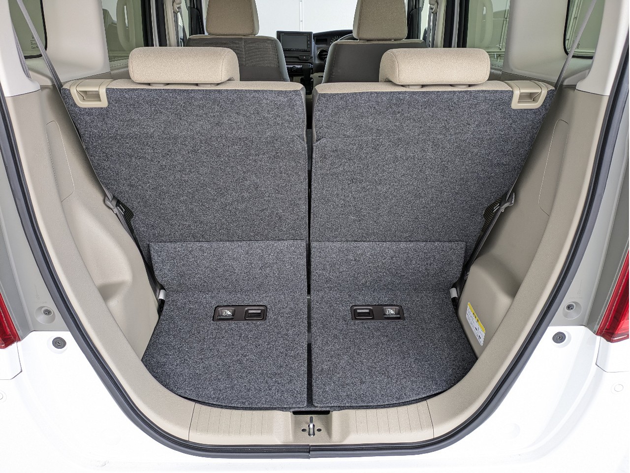 ホンダ N-BOX19枚目