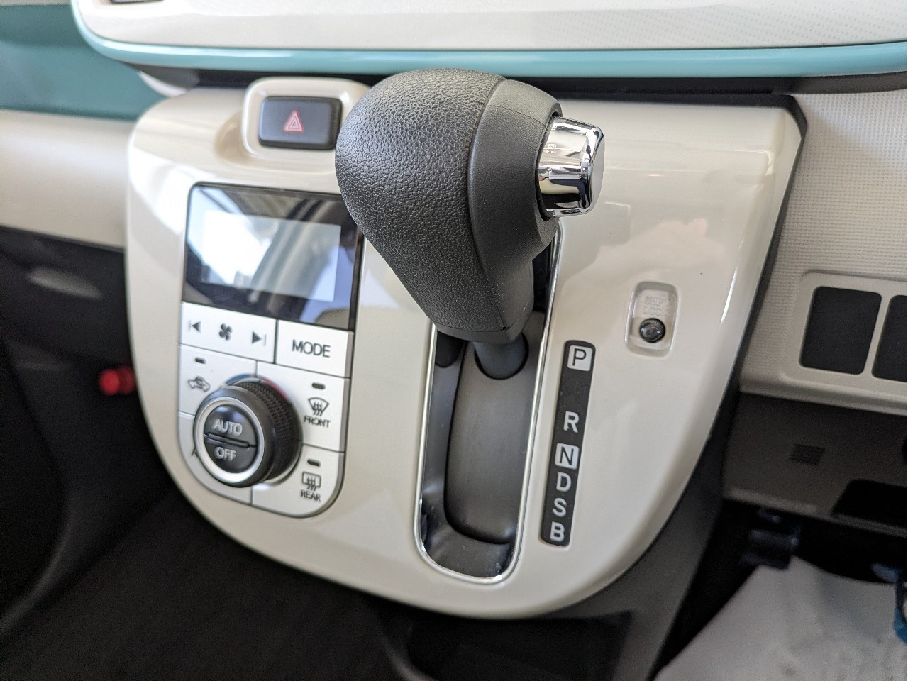 ダイハツ ムーヴキャンバス16枚目