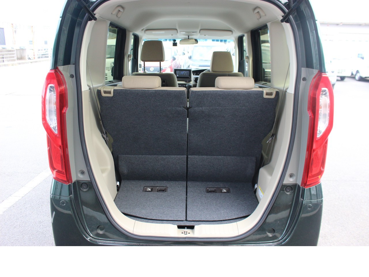 ホンダ N-BOX14枚目