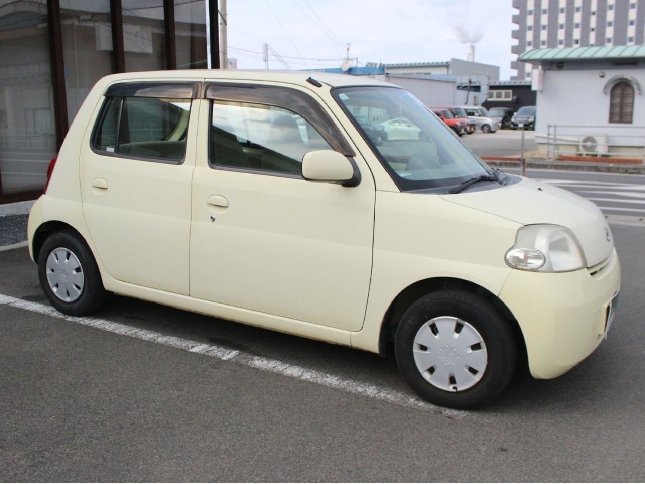 ダイハツ エッセ5枚目