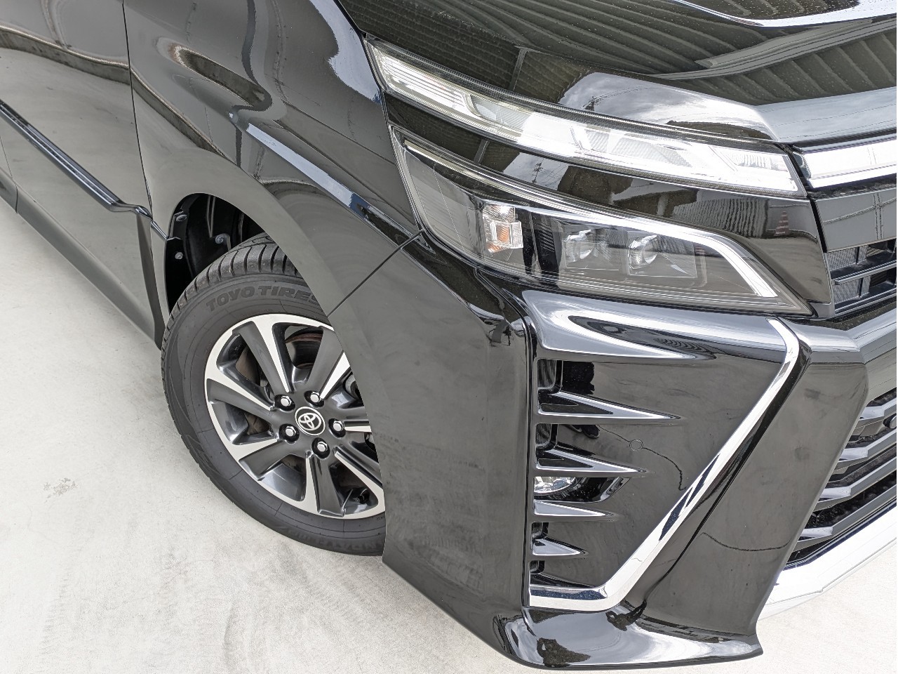 トヨタ ヴォクシー9枚目