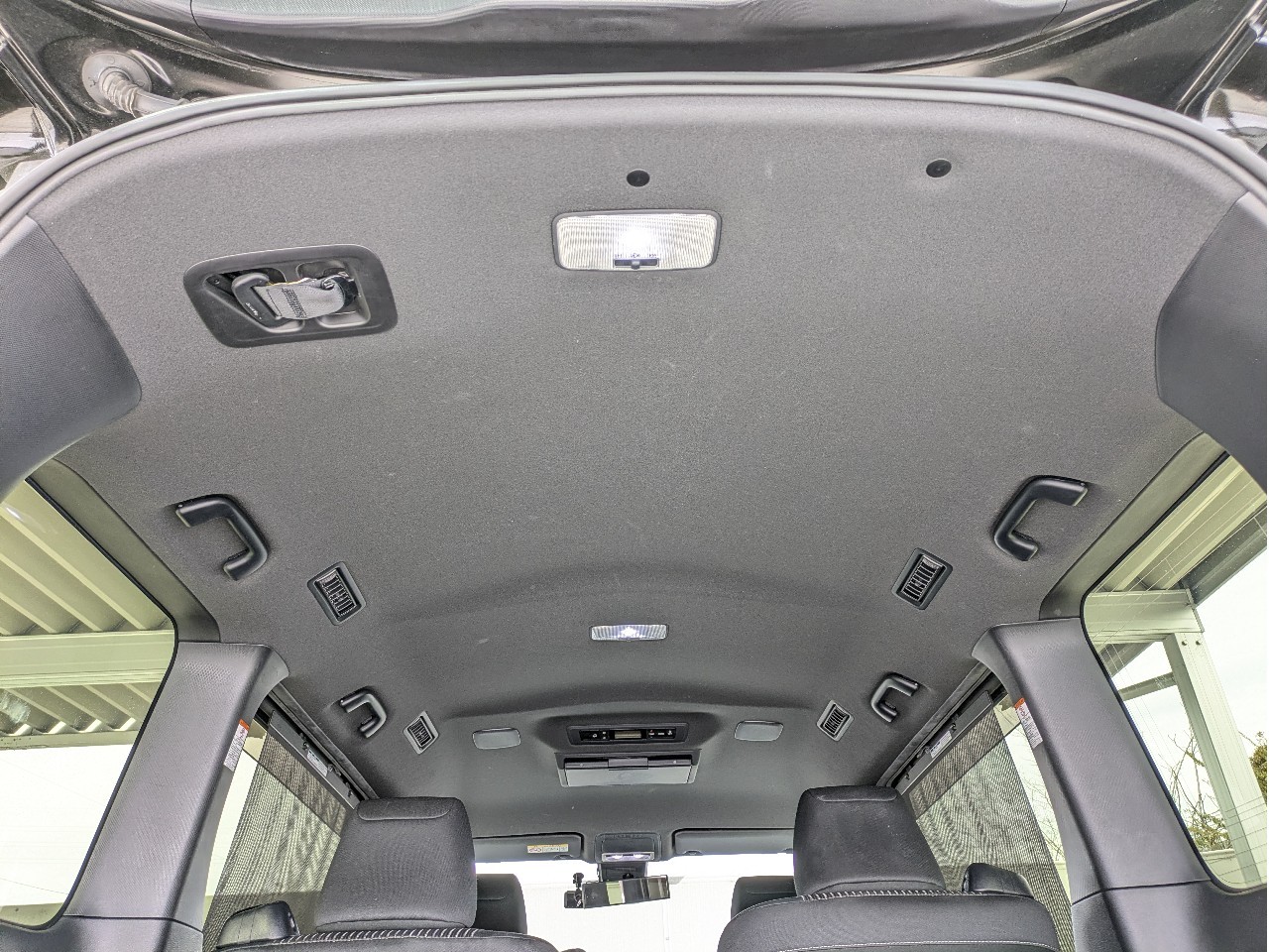 トヨタ ヴォクシー17枚目