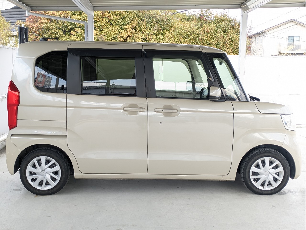 ホンダ N-BOX4枚目