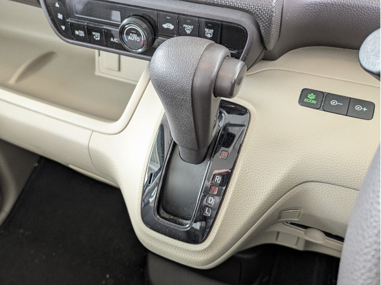 ホンダ N-BOX16枚目