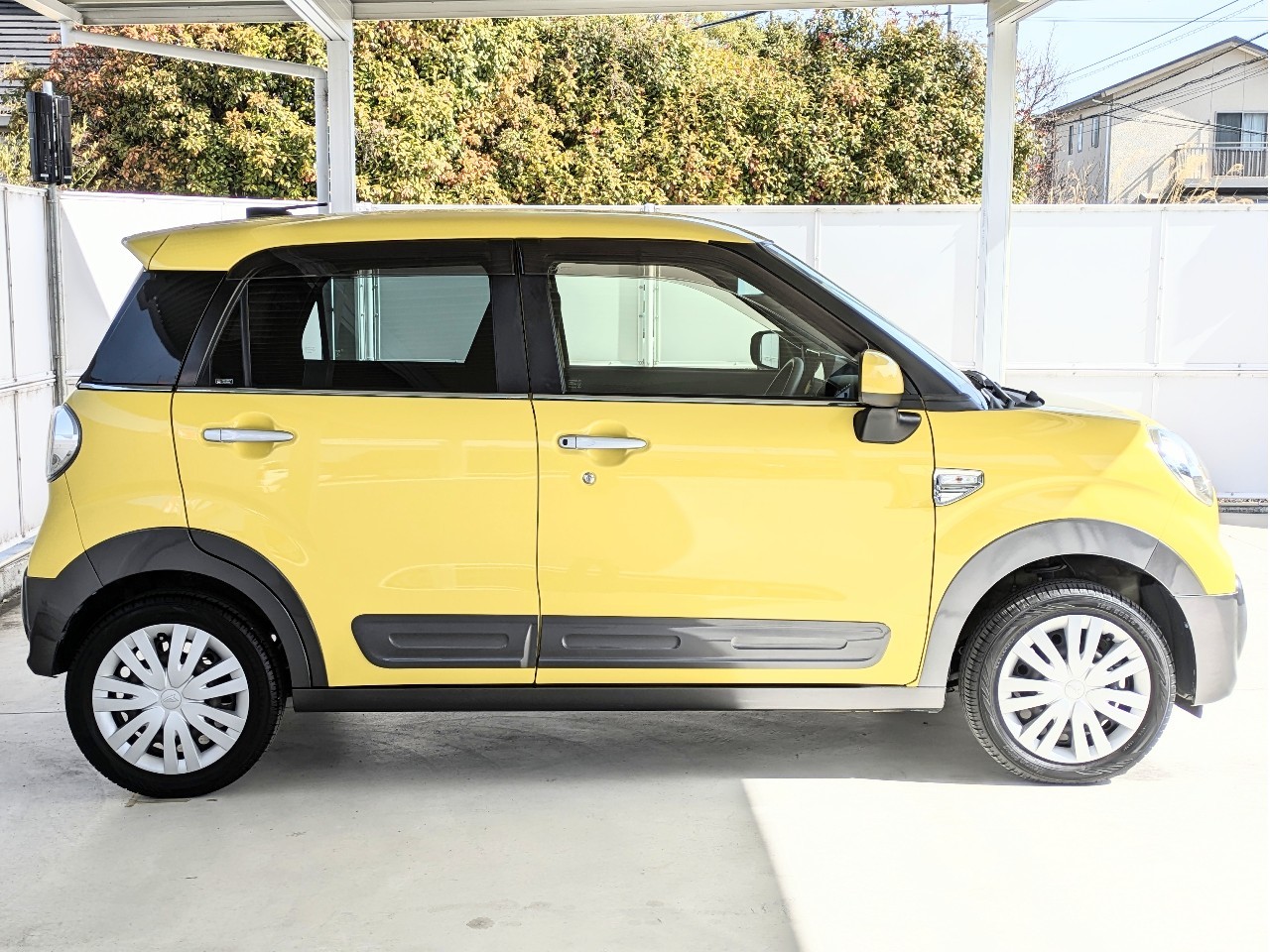 ダイハツ キャスト4枚目