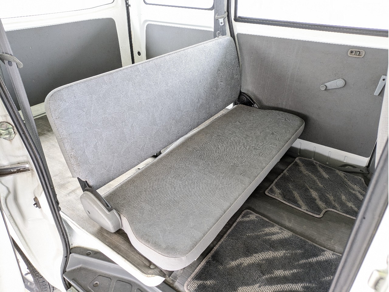 ニッサン クリッパーバン7枚目