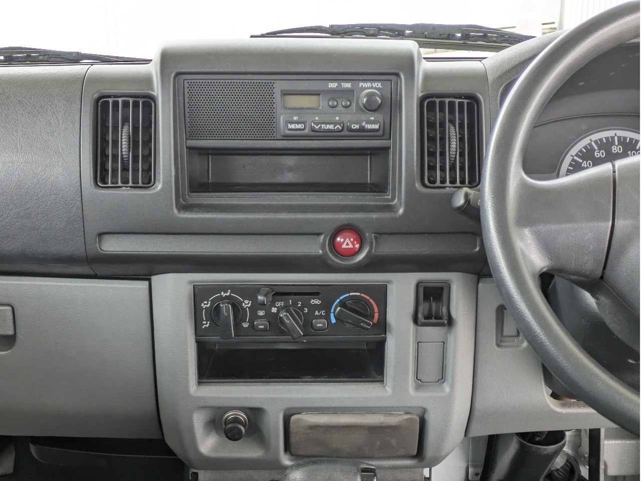 ニッサン クリッパーバン18枚目