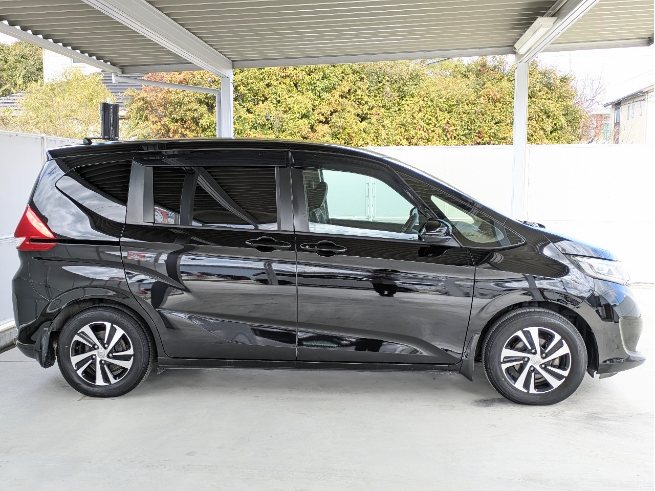 ホンダ フリード4枚目