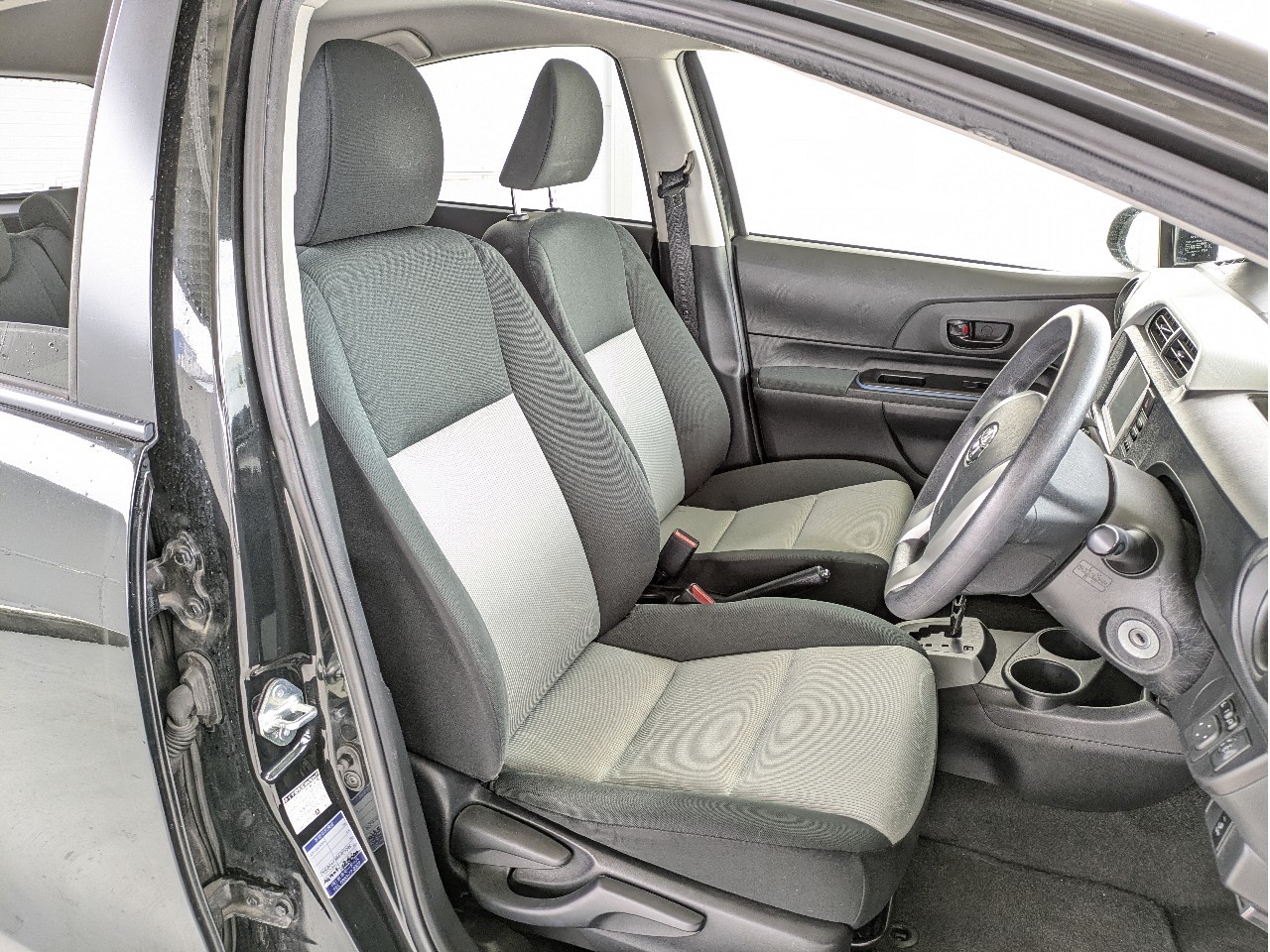 トヨタ アクア6枚目