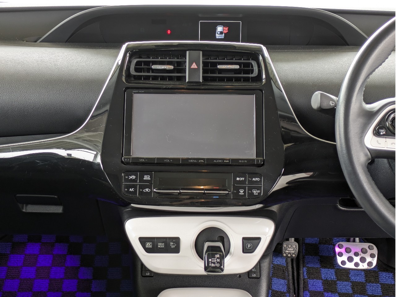 トヨタ プリウス18枚目