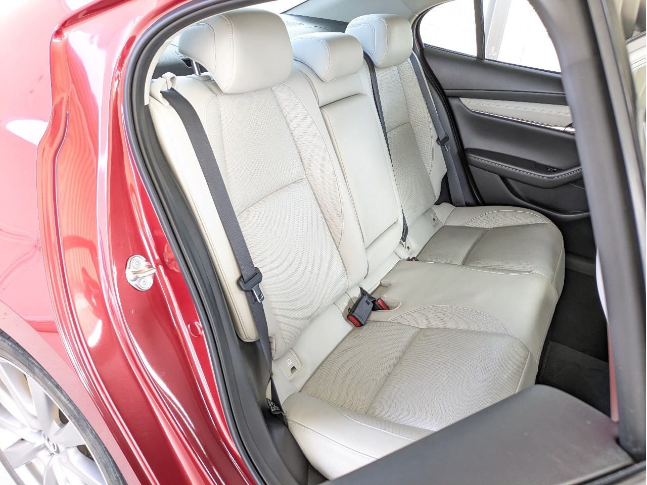 マツダ MAZDA3セダン7枚目