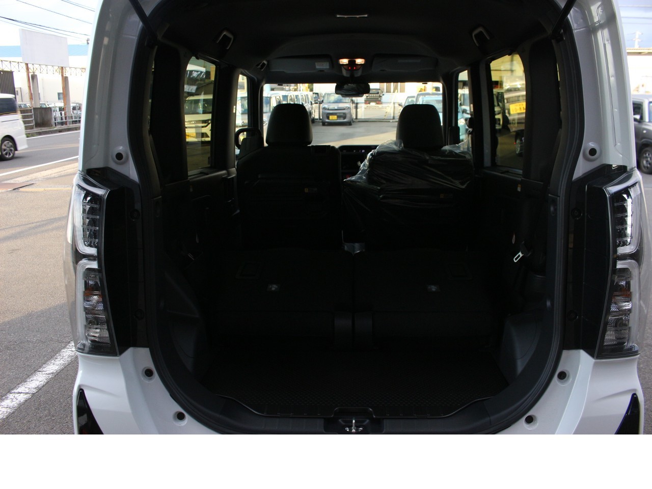 ダイハツ タント13枚目