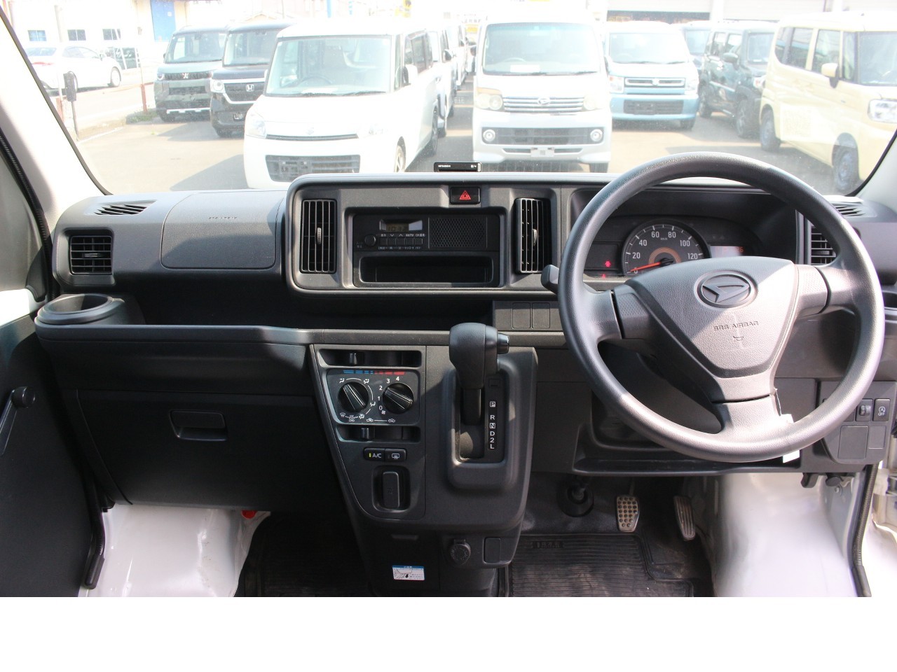 ダイハツ ハイゼットカーゴ13枚目