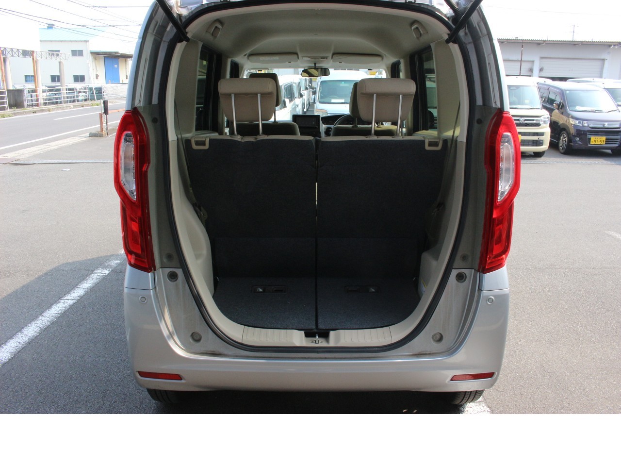 ホンダ N-BOX14枚目