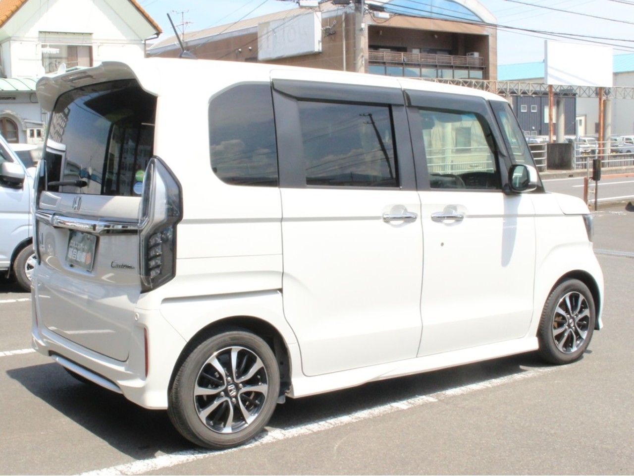 ホンダ N-BOXカスタム13枚目