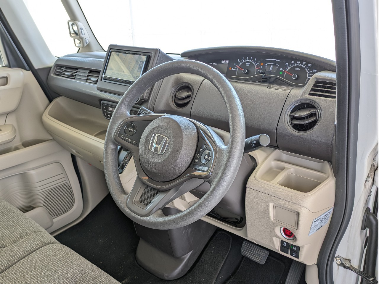 ホンダ N-BOX3枚目