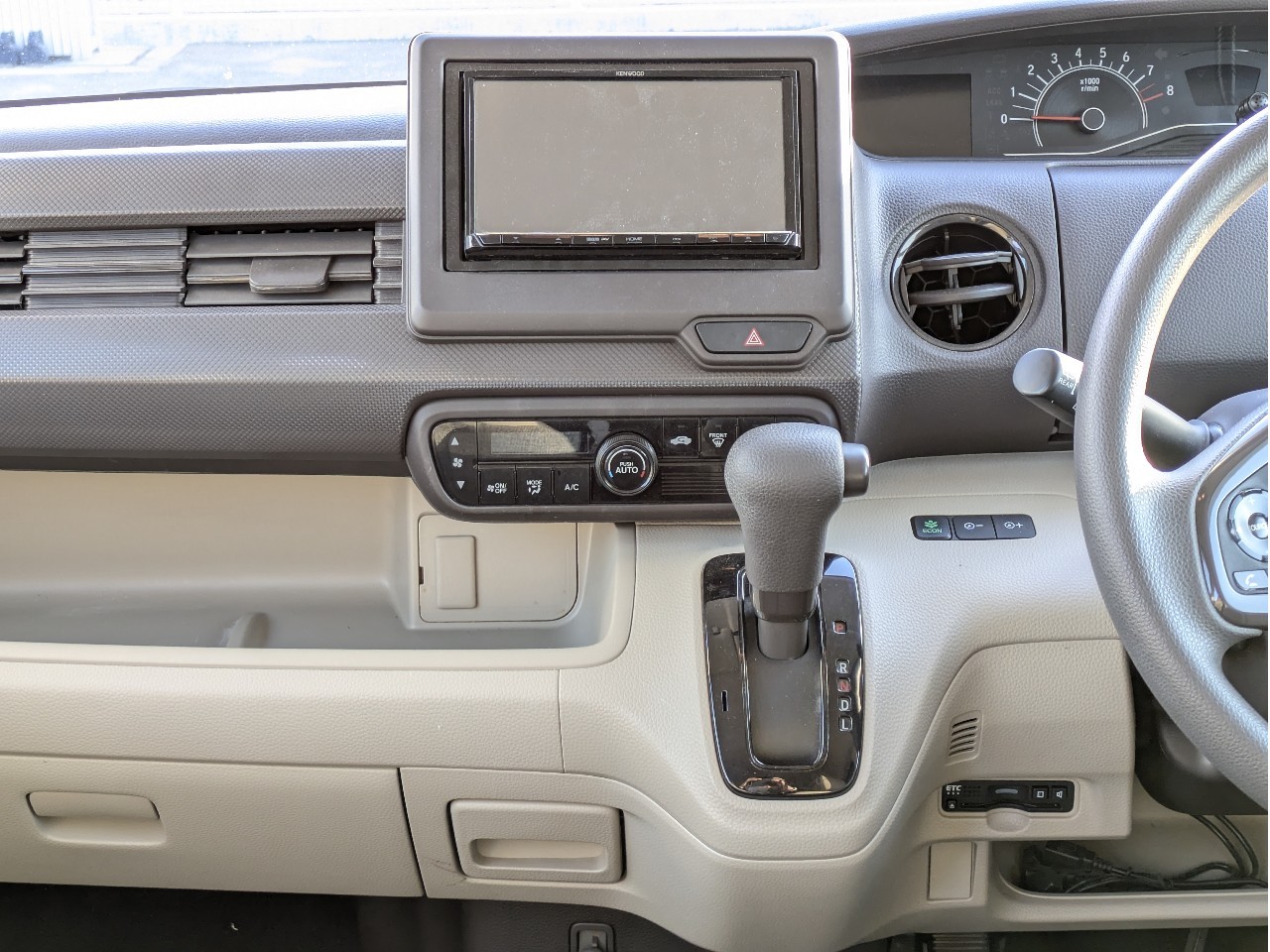 ホンダ N-BOX18枚目