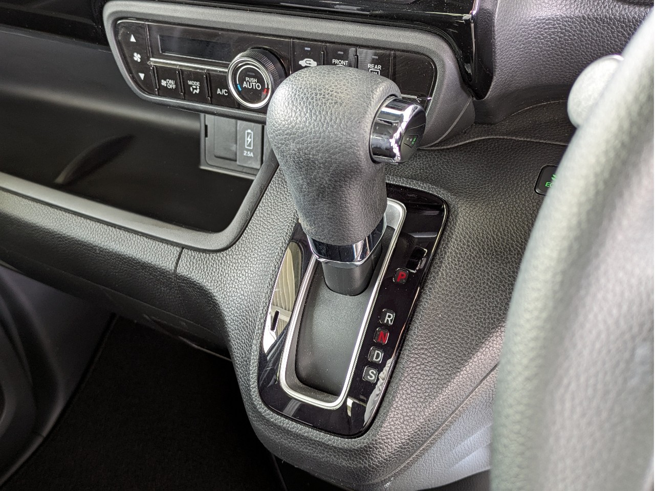 ホンダ N-BOX16枚目