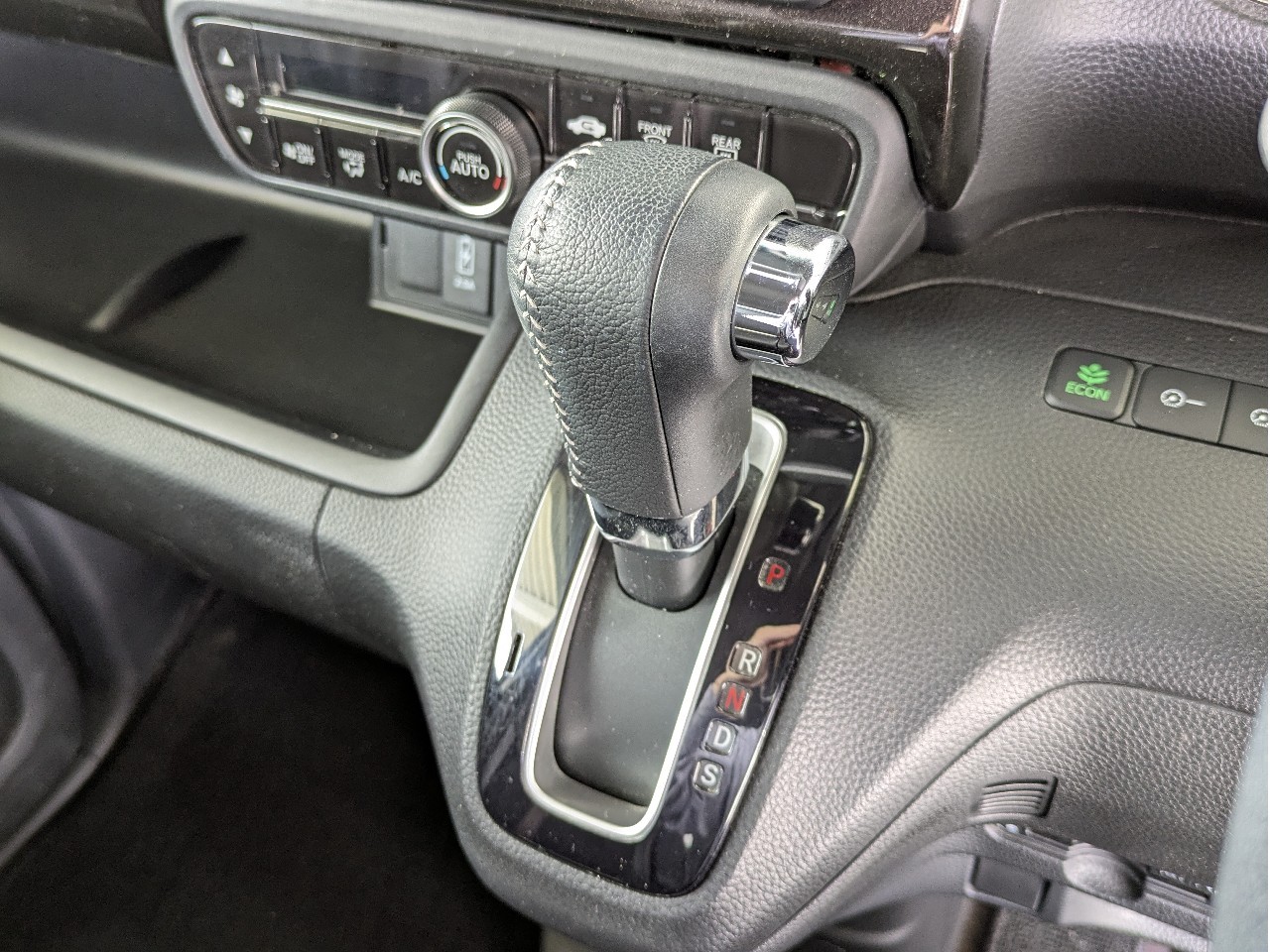 ホンダ N-BOX16枚目