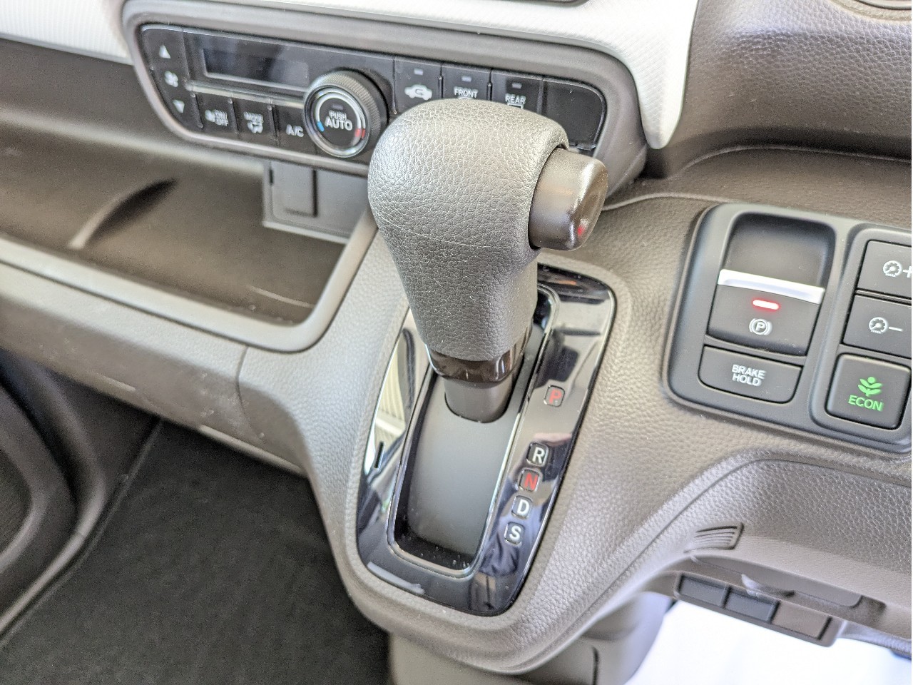 ホンダ N-BOX16枚目