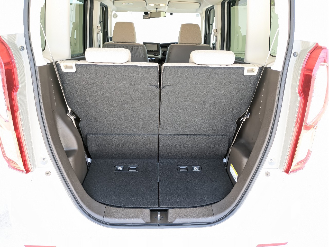 ホンダ N-BOX19枚目