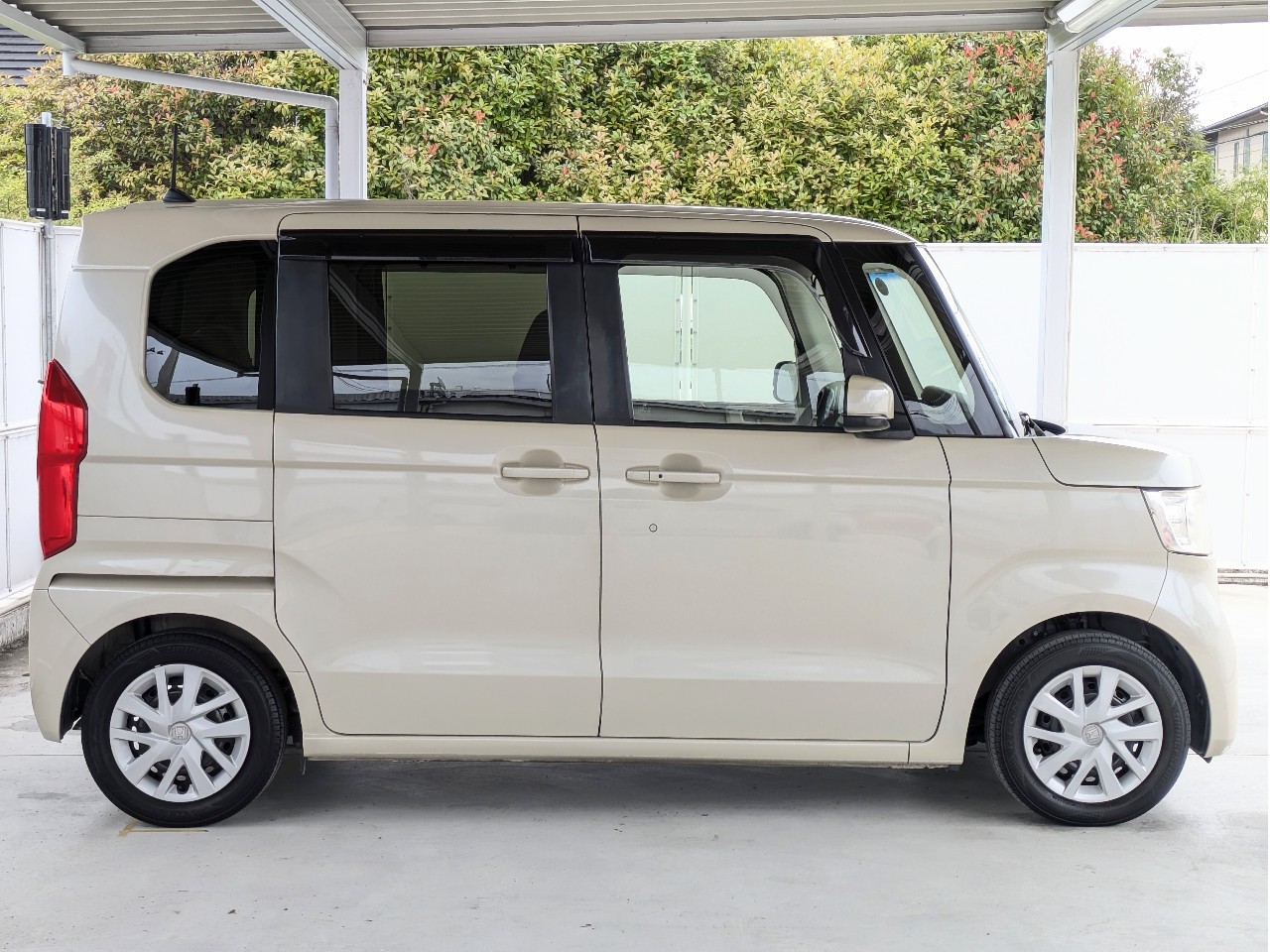 ホンダ N-BOX4枚目