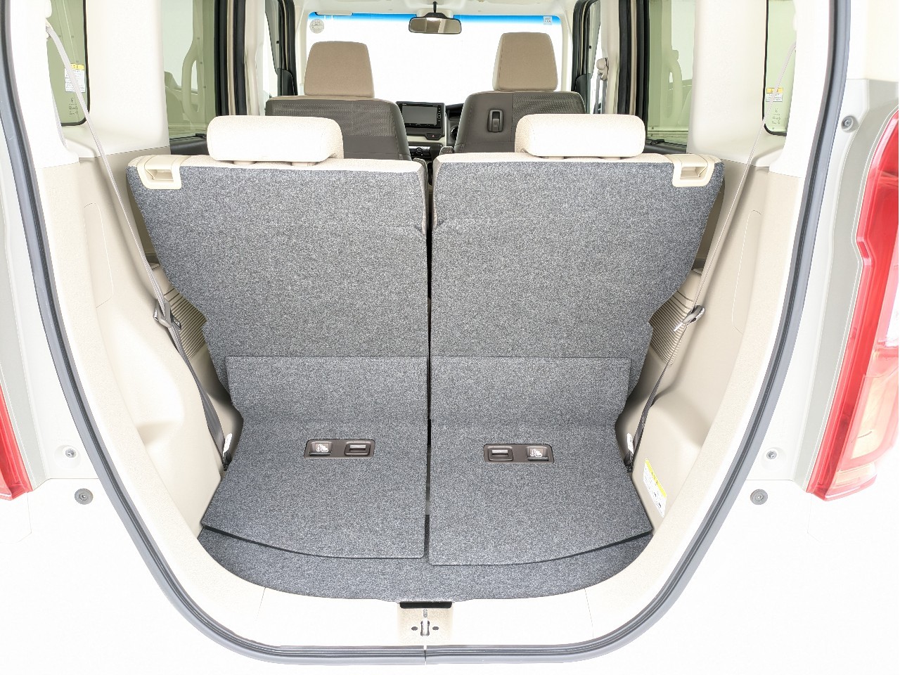 ホンダ N-BOX19枚目