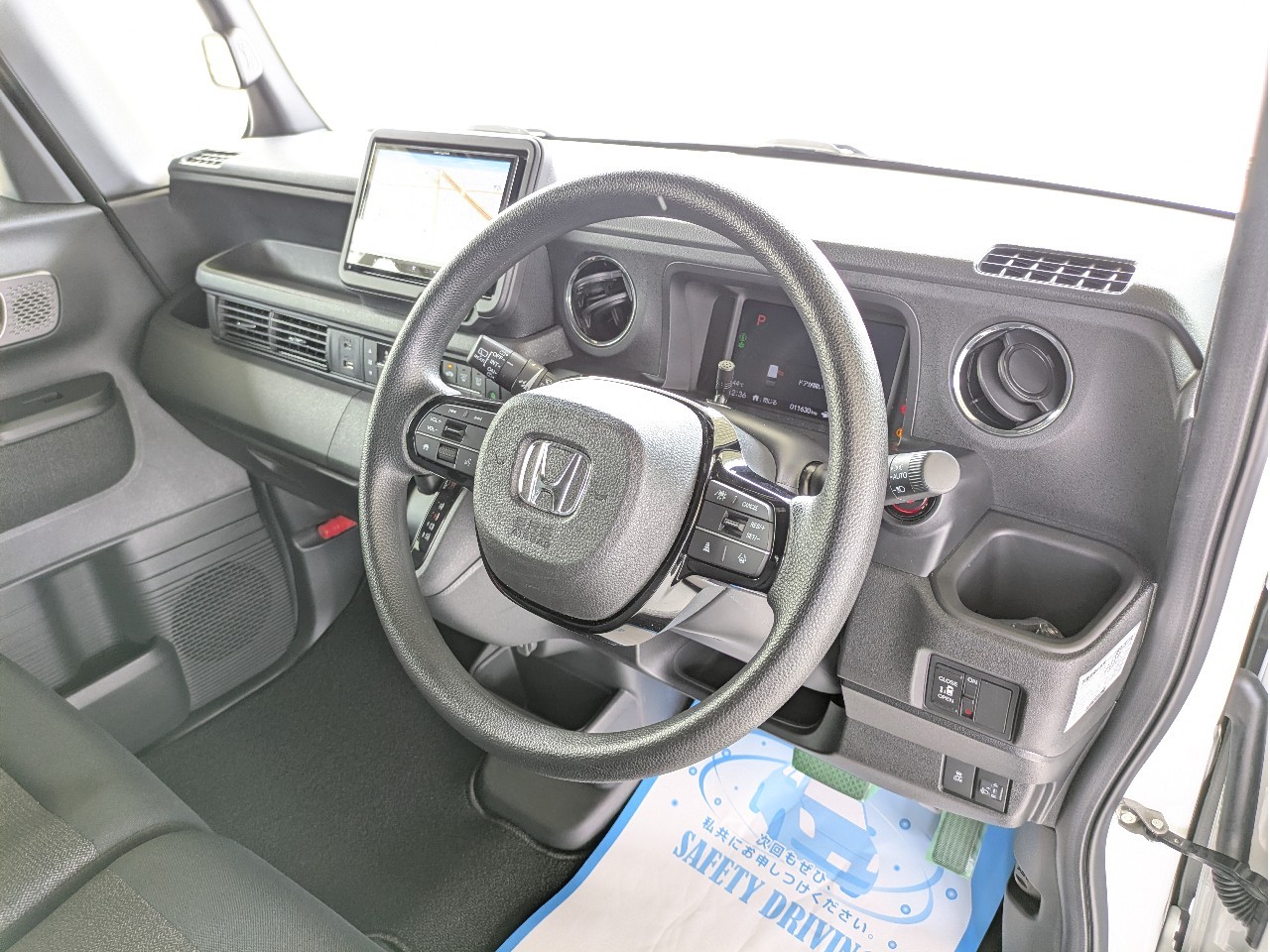 ホンダ N-BOX3枚目
