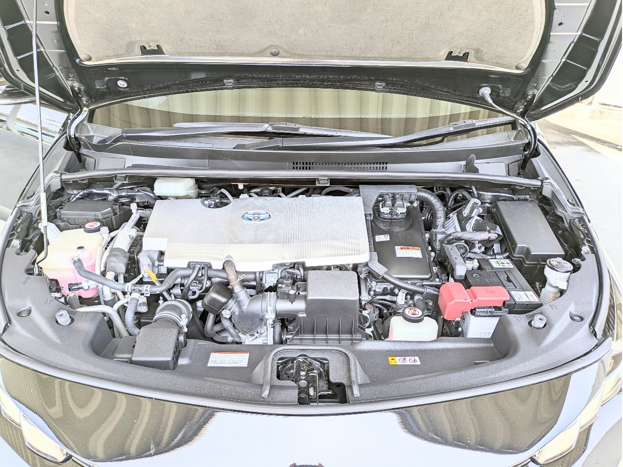 トヨタ プリウスPHV8枚目