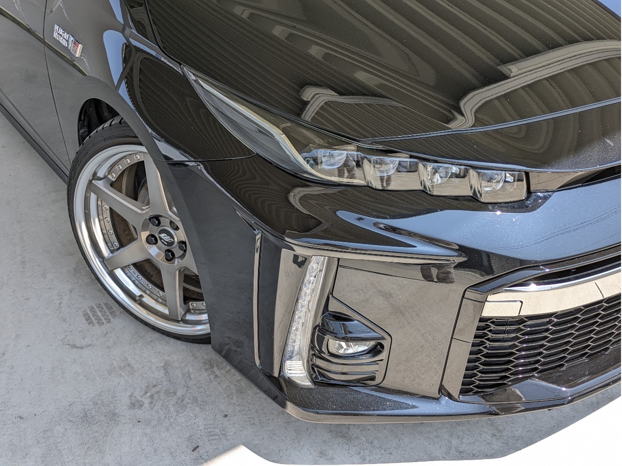 トヨタ プリウスPHV9枚目