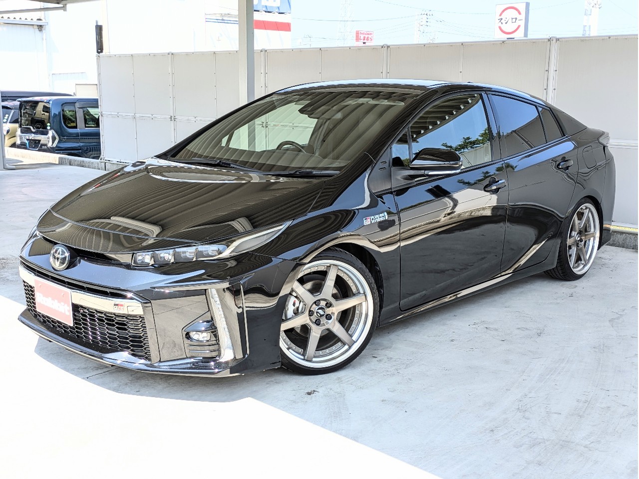 トヨタ プリウスPHV13枚目