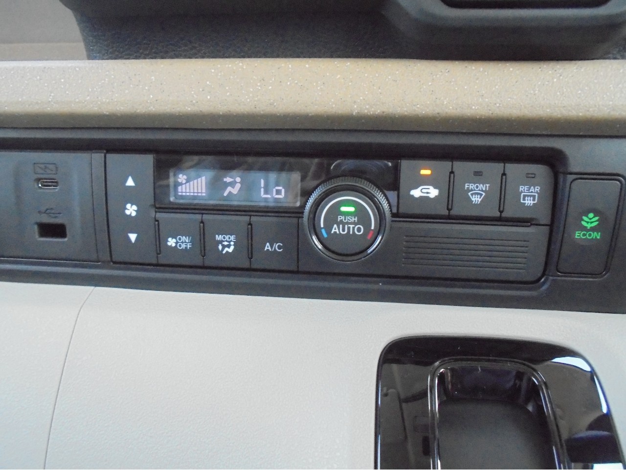 ホンダ N-BOX19枚目