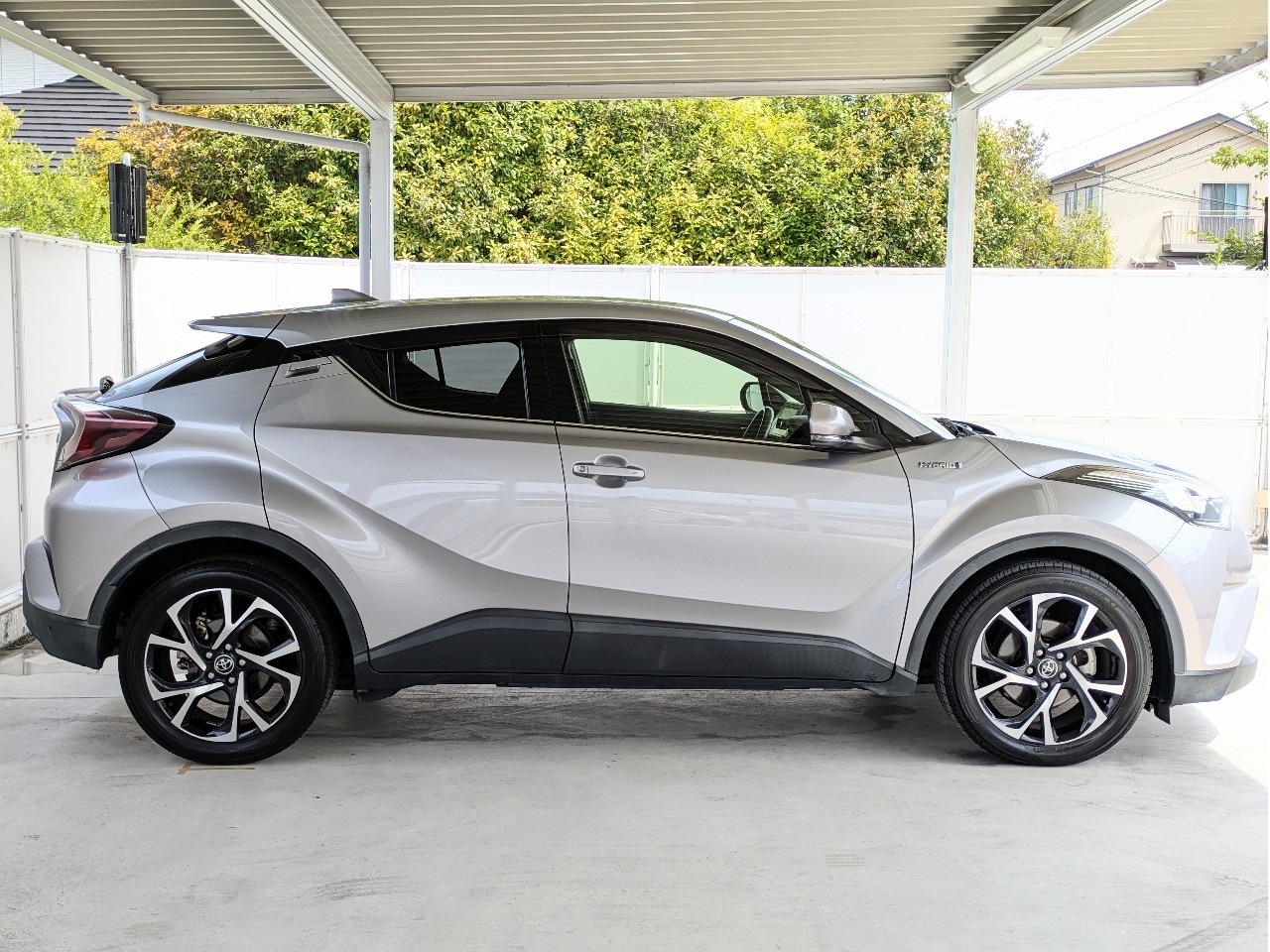 トヨタ C-HR4枚目