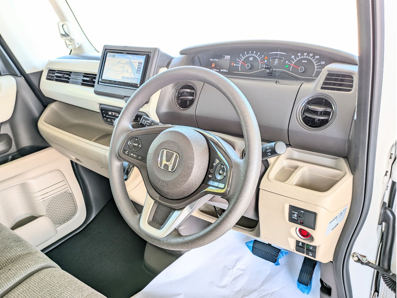 ホンダ N-BOX3枚目