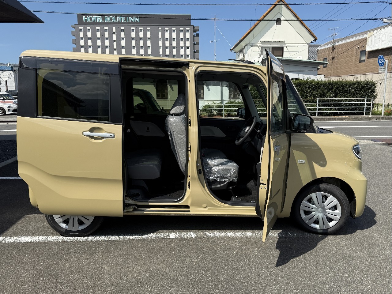 ダイハツ タント7枚目